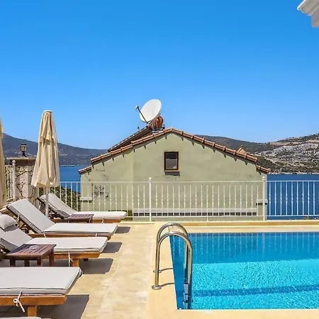 White Star Villa